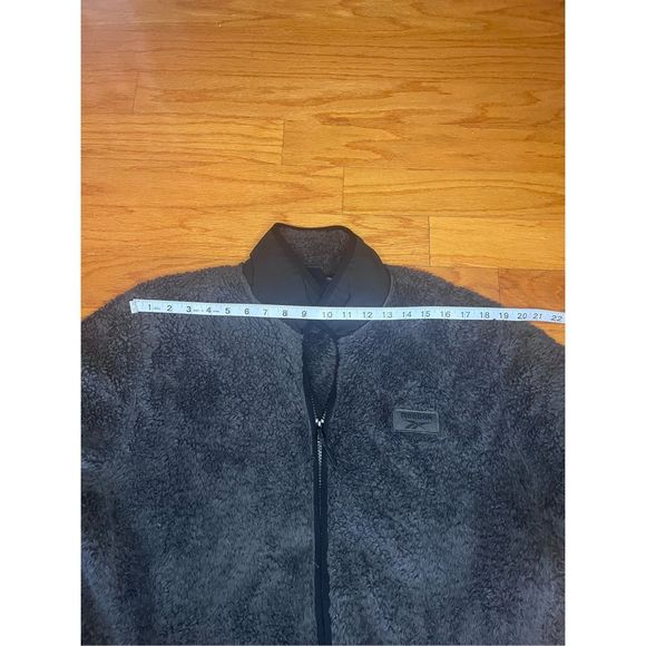 Reebok Zipper Sherpa Jacker -Black Men’s Size Large - Picture 8 of 11